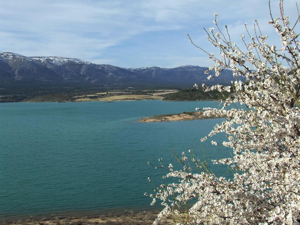 Гостевой дом Vivienda Rural Embalse San Clemente Уэскар Экстерьер фото