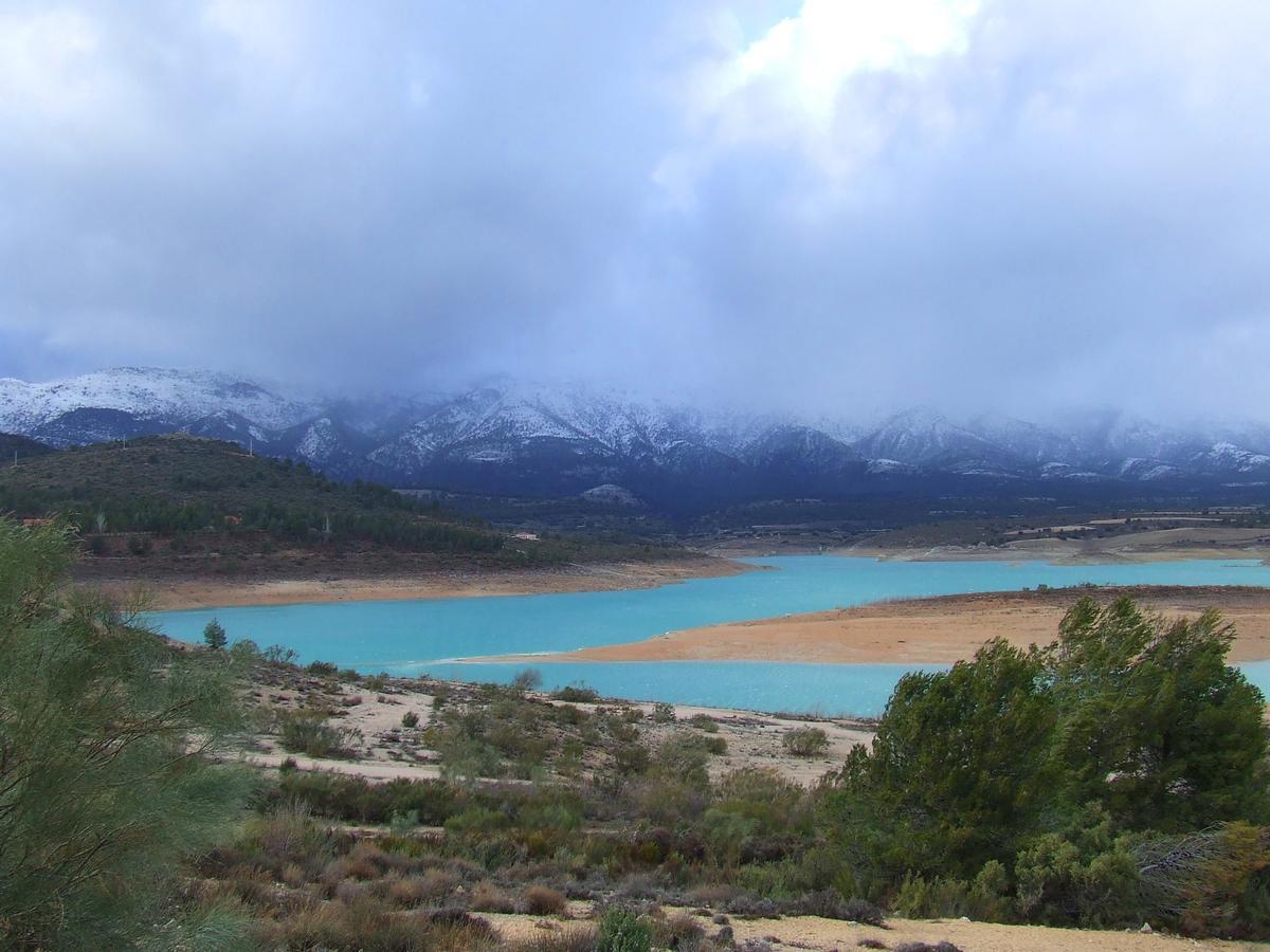 Гостевой дом Vivienda Rural Embalse San Clemente Уэскар Экстерьер фото